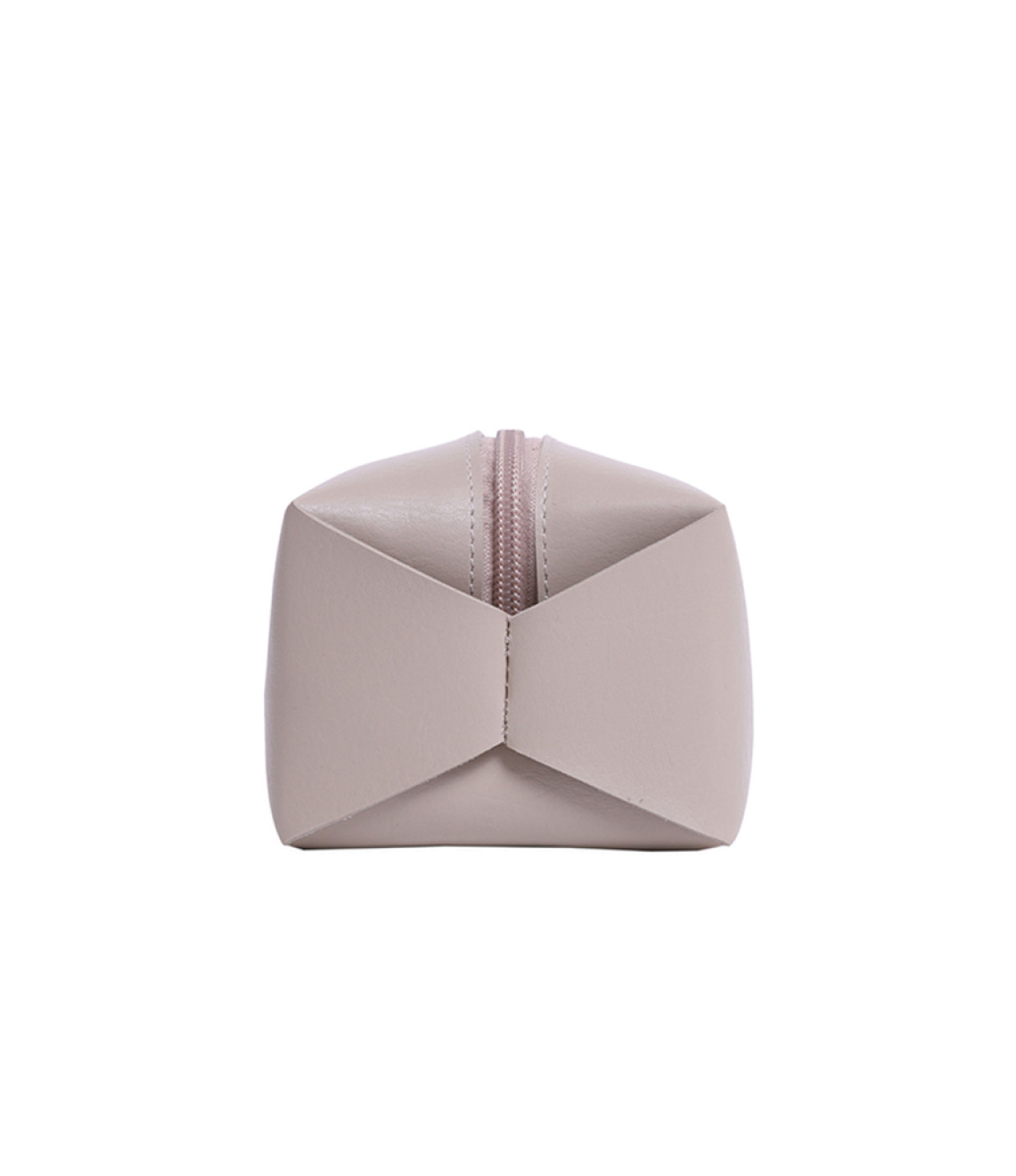 08.1968 - NECESSAIRE